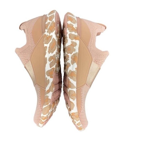 NEW APL Techloom Bliss Caramel Tan Leopard Lightweight Running Sneakers size 7 - Picture 2 of 8